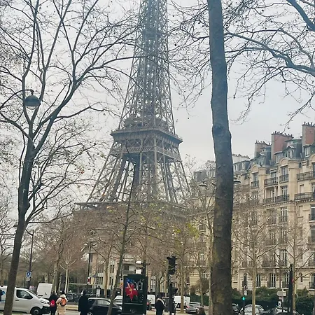 Charmante Place A Deux Pas De La Tour Eiffel * París
