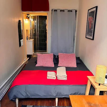 Habitación en casa particular Charmante Place A Deux Pas De La Tour Eiffel París