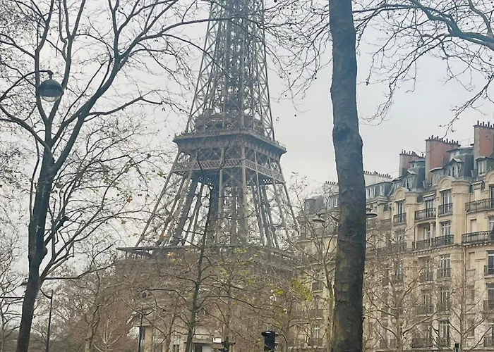 Charmante Place A Deux Pas De La Tour Eiffel * Párizs